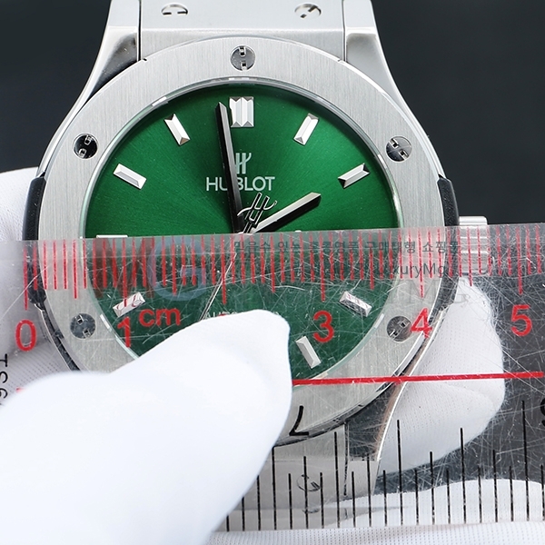   ð Hublot 565 Ŭ ǻ 5825-5