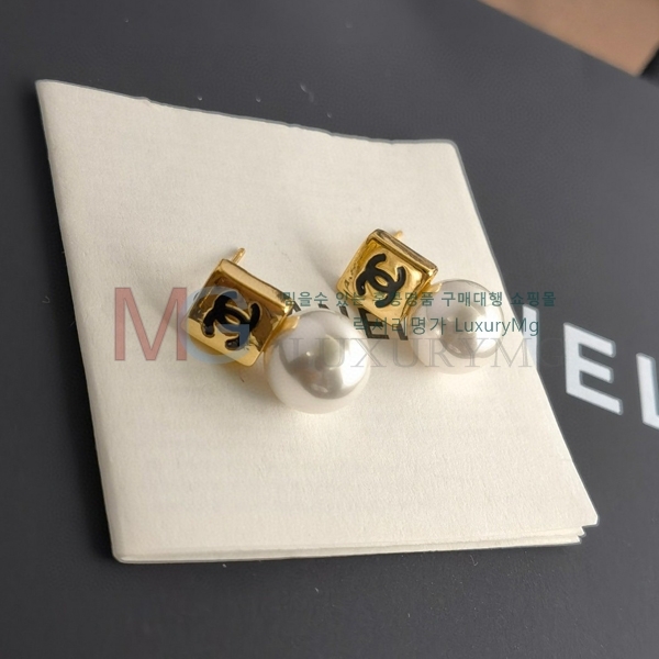 * Ͱ G1006722