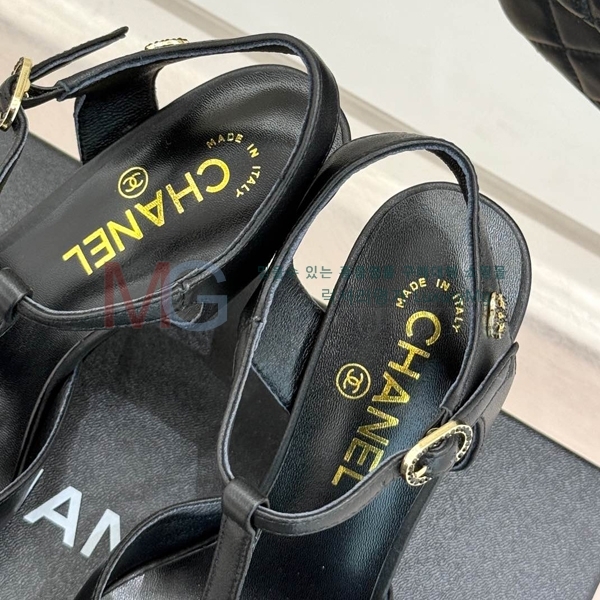  *   CH642515-1
