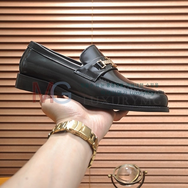 ̺   32LV86036-4