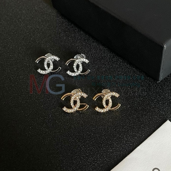 * Ͱ G12251682