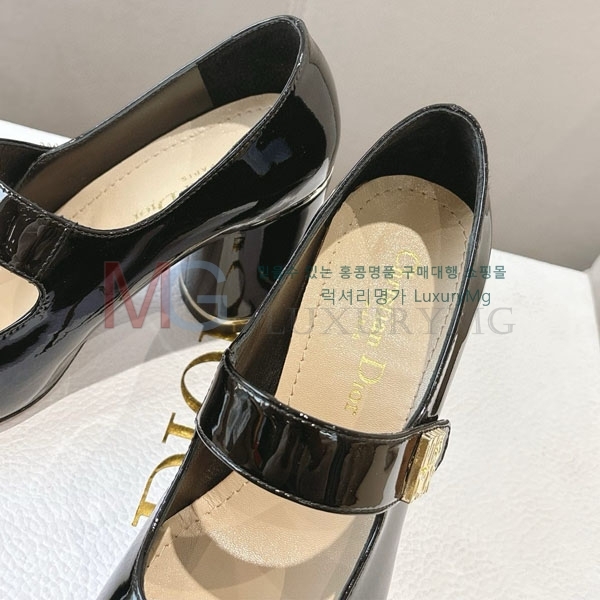     3D2R605522