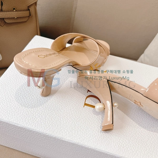     3D2R11775-2