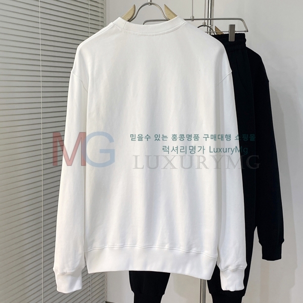     Ƽ GV895511-1