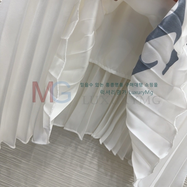  ο  ĿƮ 28LW2532615-3