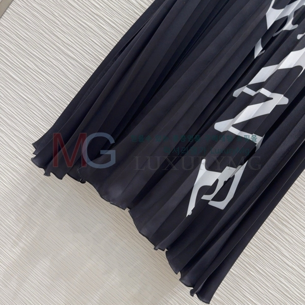 ο  ĿƮ 28LW2532615-4