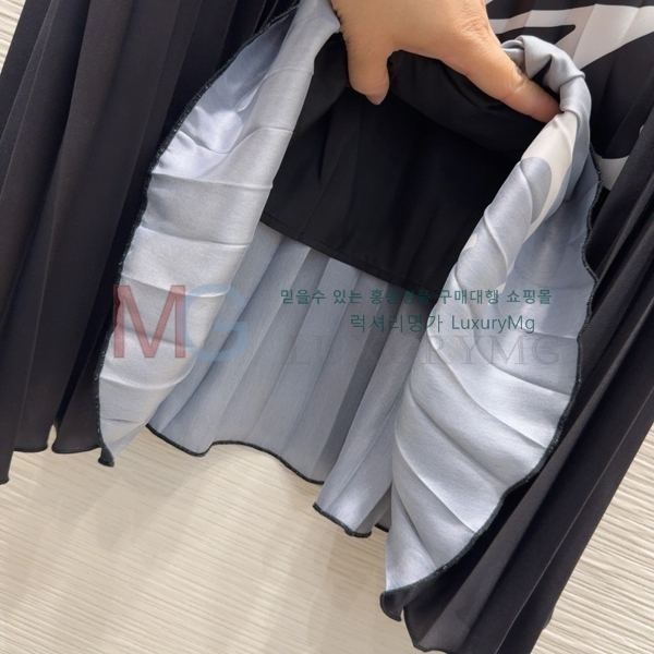  ο  ĿƮ 28LW2532615-4