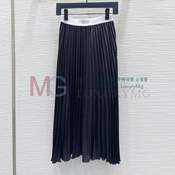  ο  ĿƮ 28LW2532615-4