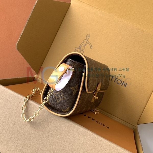 ̺ Ʈ ī M13566-300