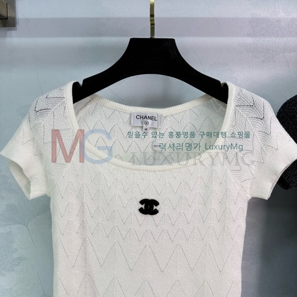  *   Ƽ CHY43258-4