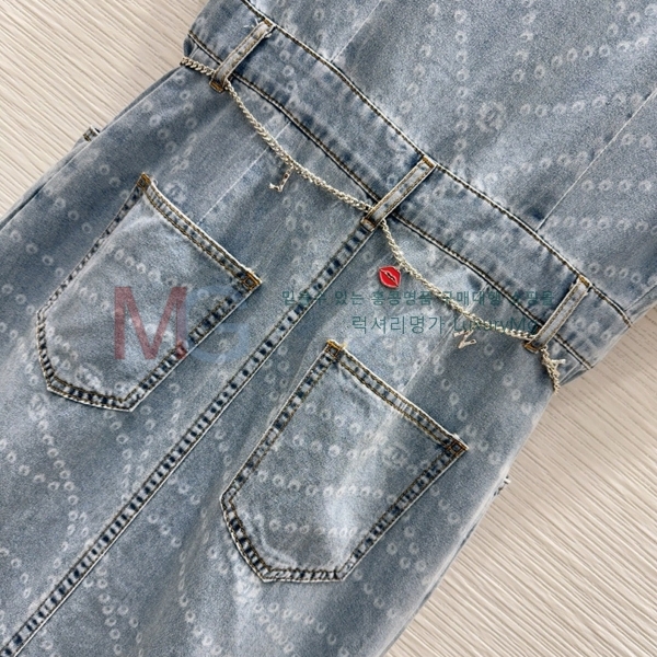  * ǽ CHY425218-1