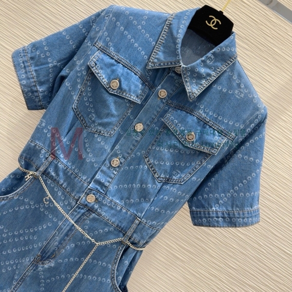  * ǽ CHY425218-2
