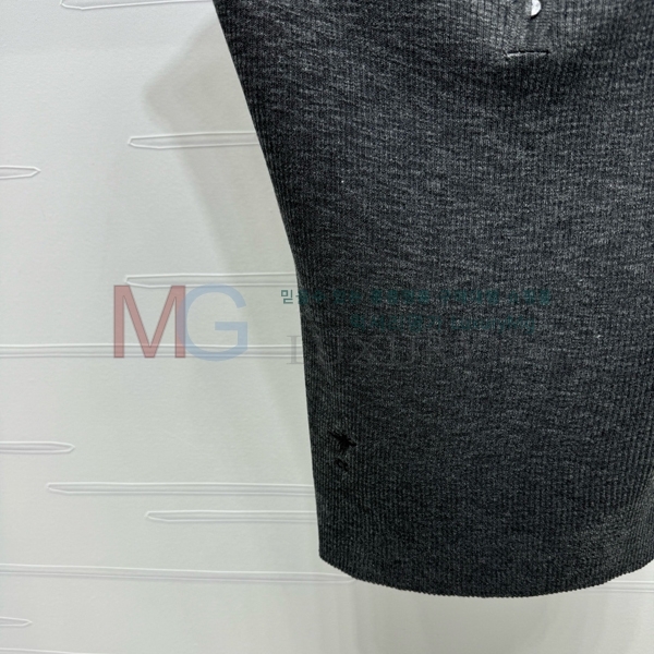   μҸ DO46458-1