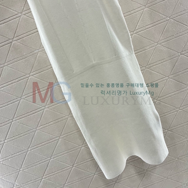  * ǽ CHY425210-5