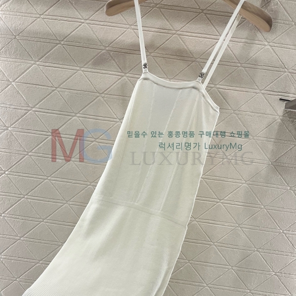  * ǽ CHY425210-5