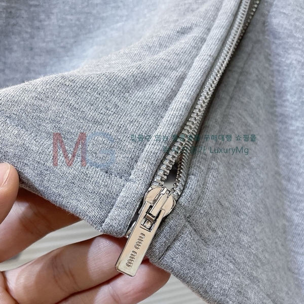  ̿̿   MI530614-2