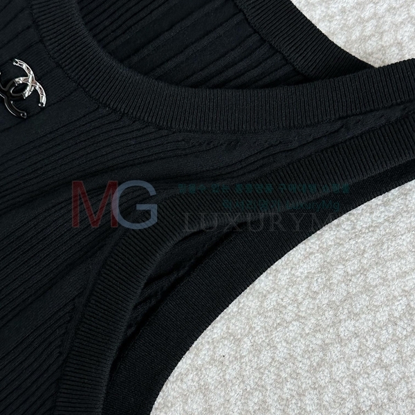  * ǽ CHY425210-7