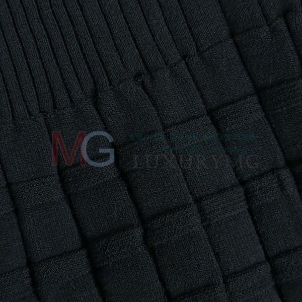  * ǽ CHY425210-7