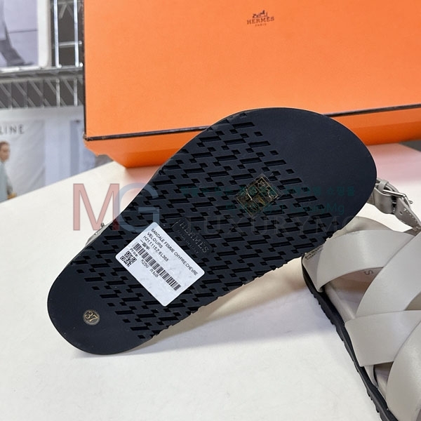 ޽ Chypre   HE7708226-2
