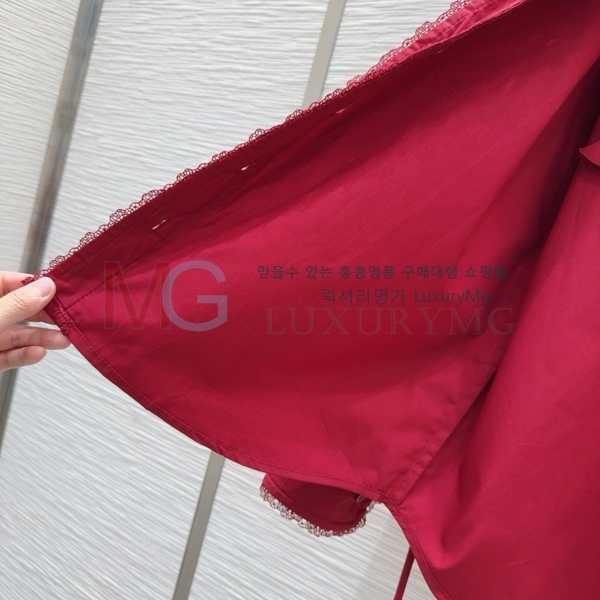    GU696637