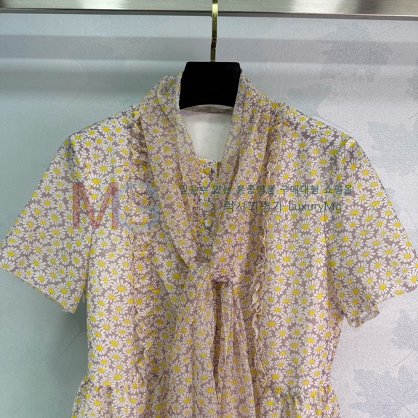   ǽ D2522349