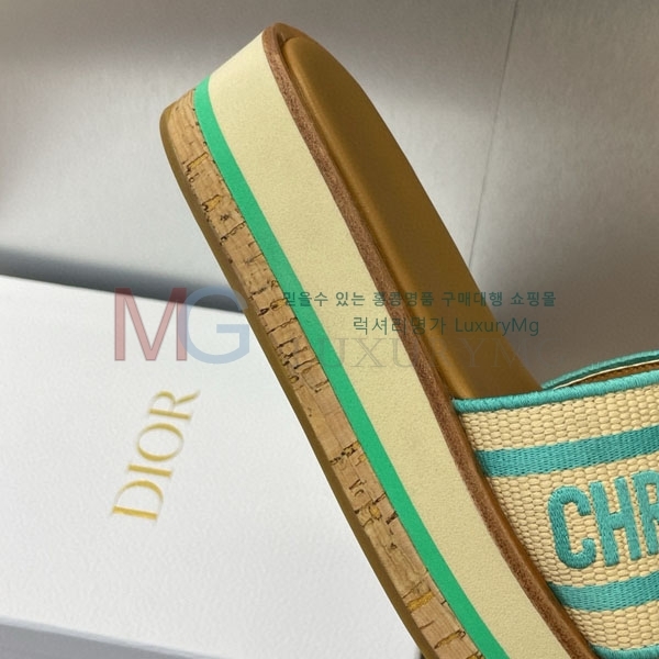     DR8992210-2