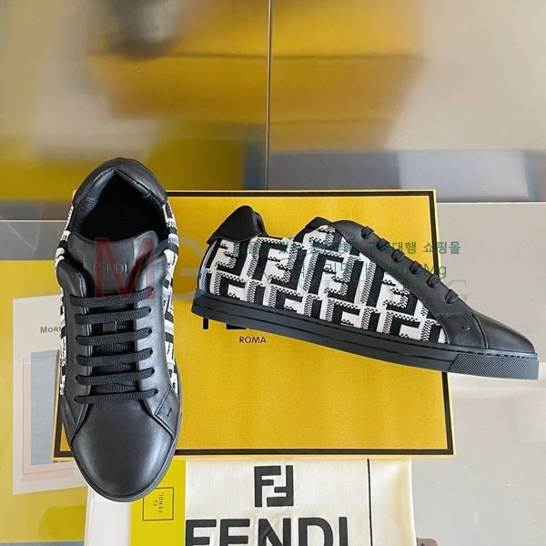   Signature Ŀ FF006813-2