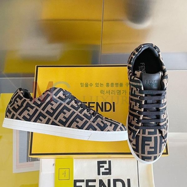   Signature Ŀ FF006813-3