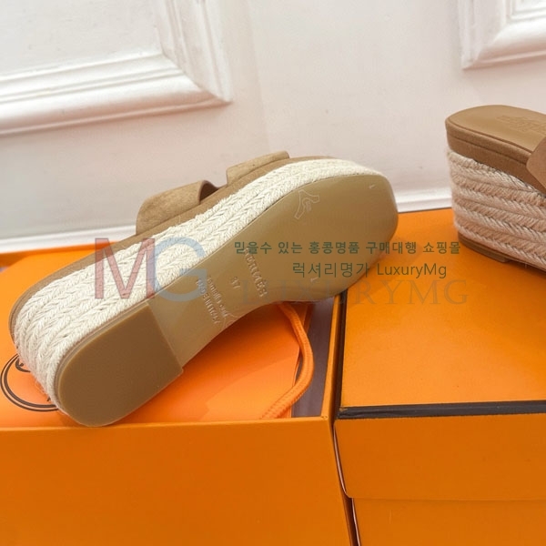 ޽   8HE011854-4
