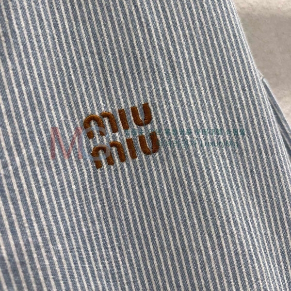  ̿̿  MU5671611