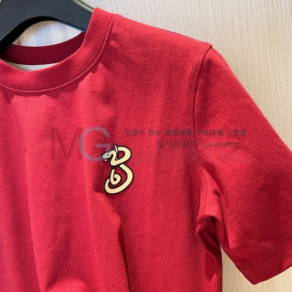    Ƽ BUR64677