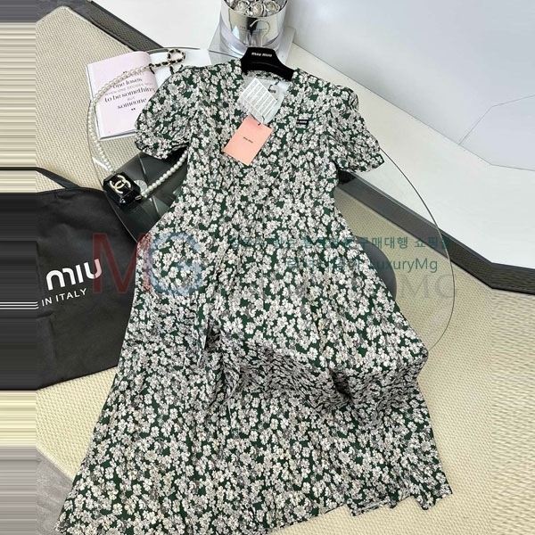  ̿̿ ǽ MU4725604