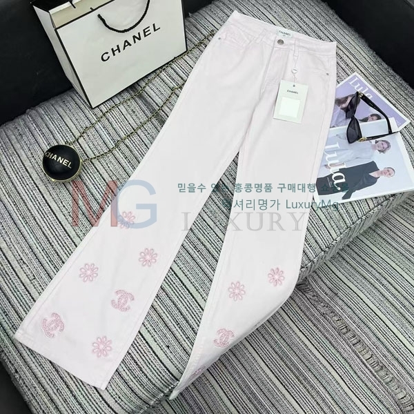  * û CH4186367-1