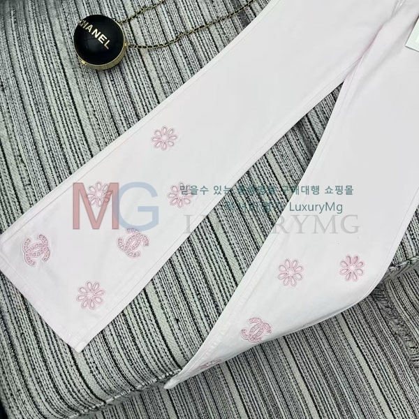  * û CH4186367-1