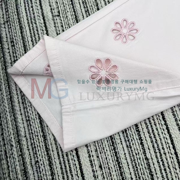  * û CH4186367-1