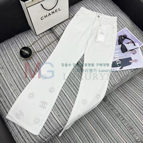  * û CH4186367-2