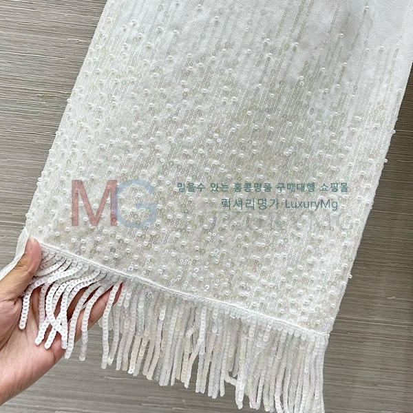  * û CH4186360-1