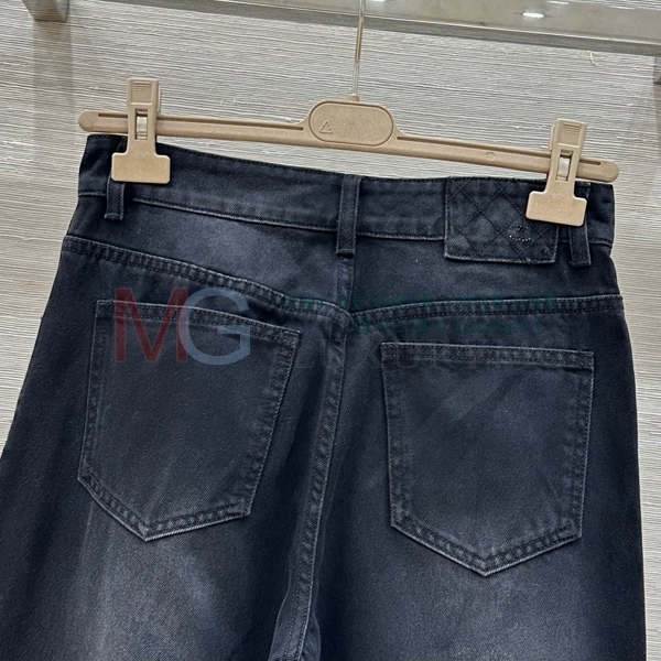  * û CH4186360-2