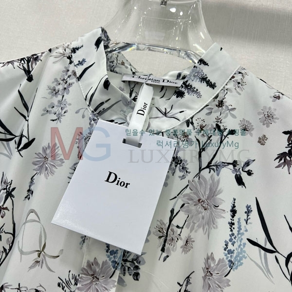   ǽ DO67111661-1