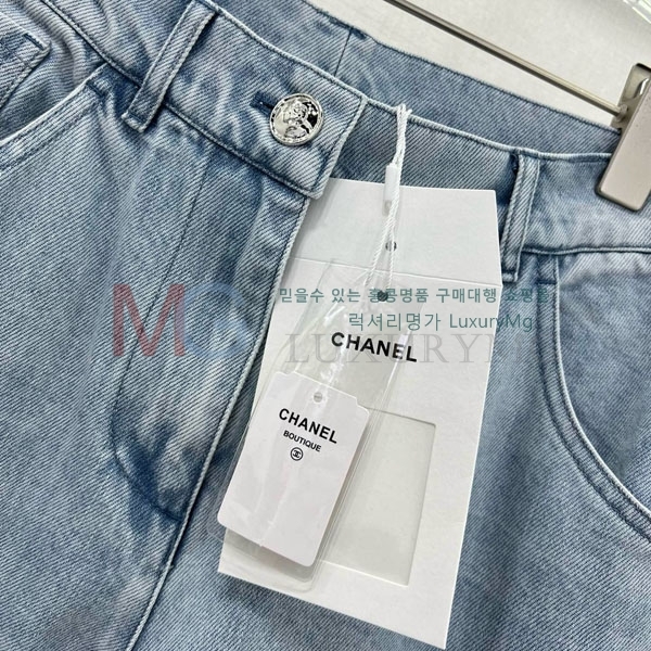  * û CH4186369