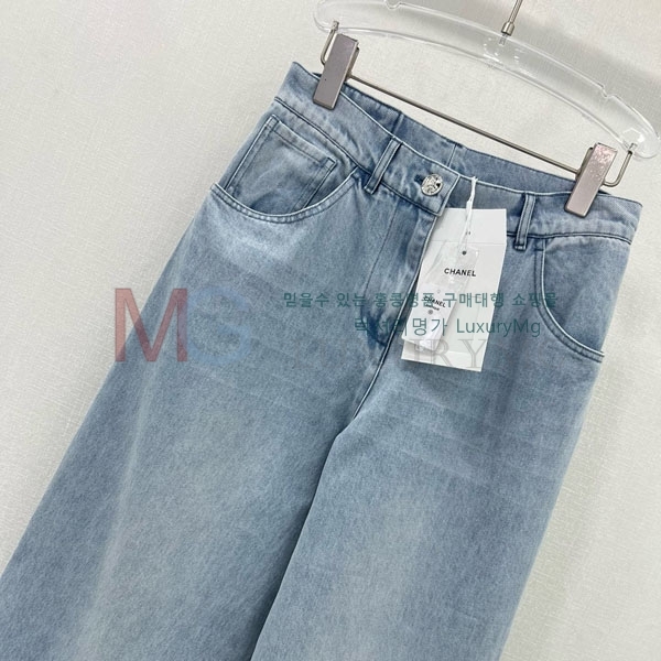 * û CH4186369