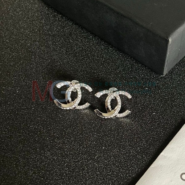 * Ͱ R589037