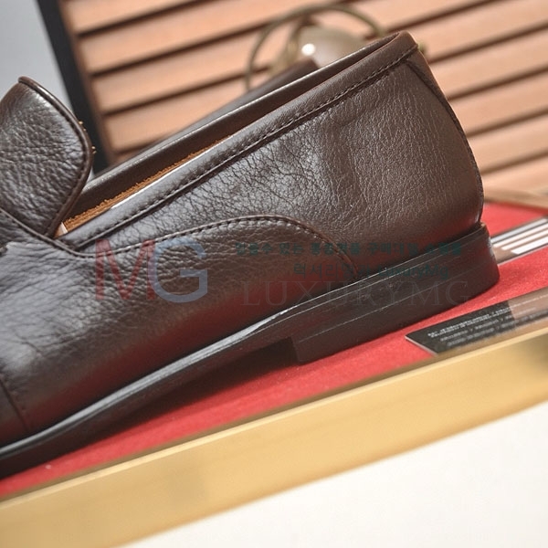   屸 GK690379-1