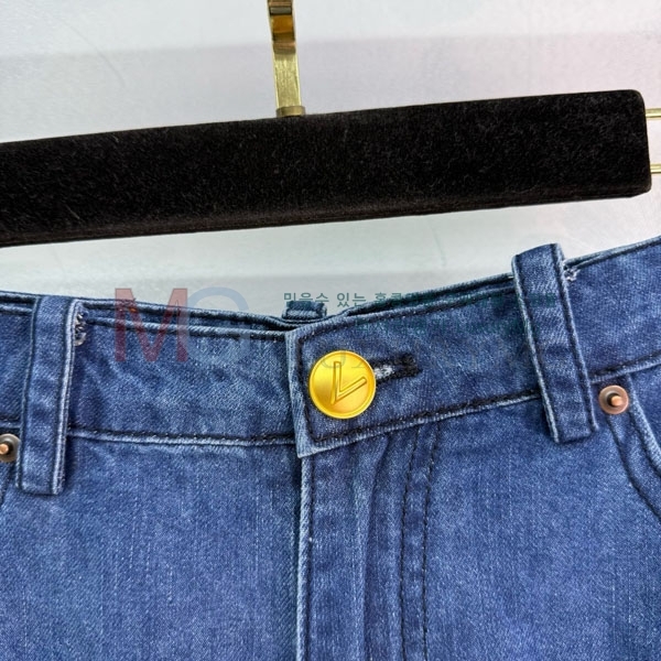  ߷Ƽ  VA3654523