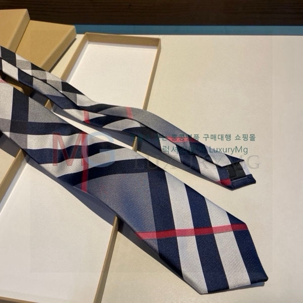  Ÿ BU066270-2