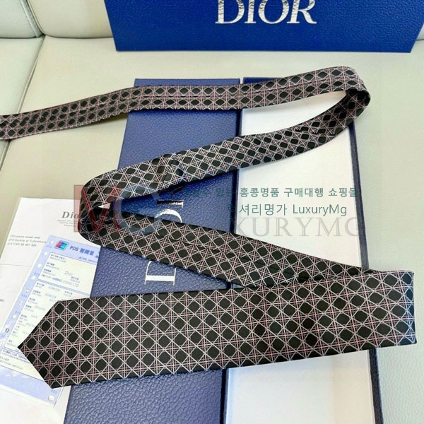  Ÿ DR88840-4