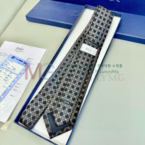 Ÿ DR88840-4