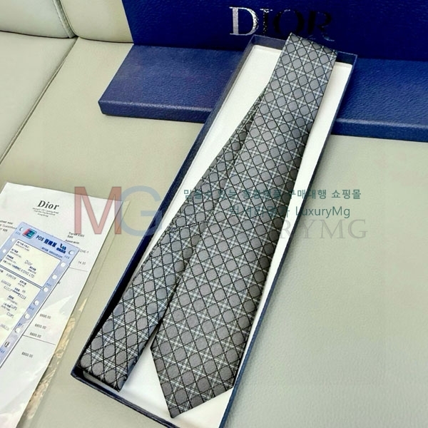  Ÿ DR88840-3