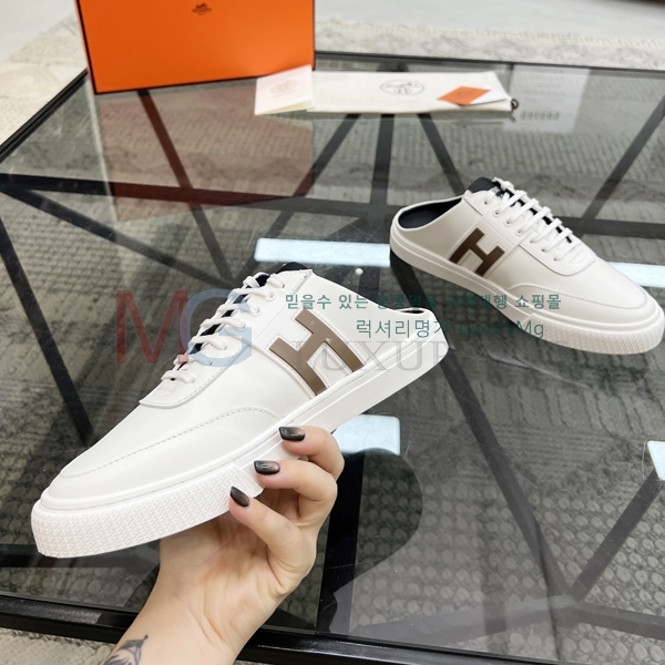 ޽  HE18803308-3
