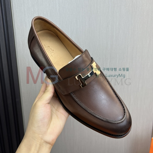 ޽  HE18803305-5